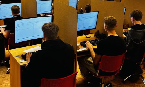 bad2e83d-6d17-4953-9c36-a8528bc557f1